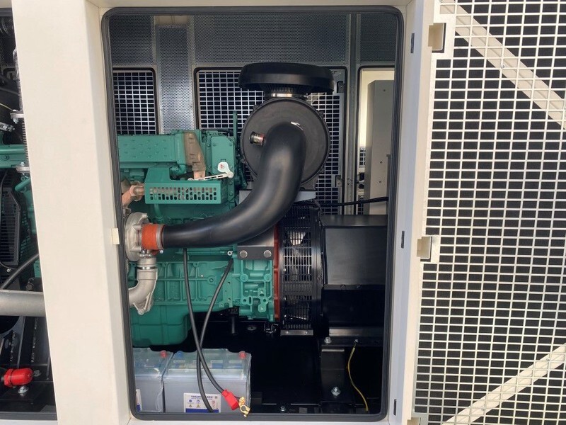 Volvo 225 kVA Stage 3A TAD 753 GE Silent generatorset - مجموعة المولد: صورة 4 Volvo 225 kVA Stage 3A TAD 753 GE Silent generatorset - مجموعة المولد: صورة 4