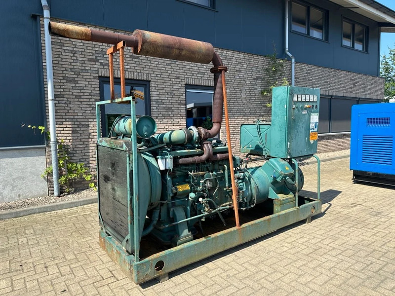 Volvo TD 120 AG 220 kVA generatorset ex Emergency met ATS 376 hours - مجموعة المولد: صورة 5 Volvo TD 120 AG 220 kVA generatorset ex Emergency met ATS 376 hours - مجموعة المولد: صورة 5