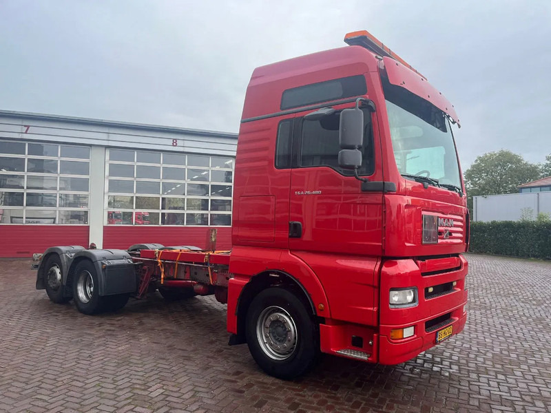 MAN 17 TGA 26.480 EURO 3 MANUAL - شاحنة بهيكل معدني للمقصورة: صورة 3 MAN 17 TGA 26.480 EURO 3 MANUAL - شاحنة بهيكل معدني للمقصورة: صورة 3