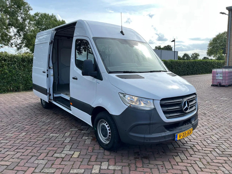 Mercedes-Benz Sprinter 317 1.9 CDI L2H1 - فان, الشاحنات الصغيرة كابينة مزدوجة: صورة 5 Mercedes-Benz Sprinter 317 1.9 CDI L2H1 - فان, الشاحنات الصغيرة كابينة مزدوجة: صورة 5