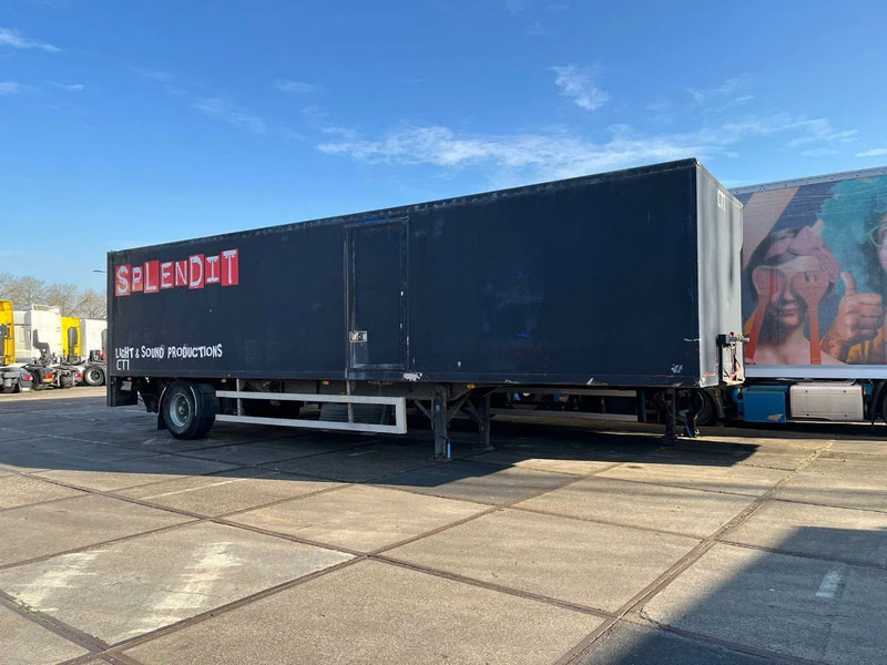 Netam-Fruehauf ONCRK 22110 - نصف مقطورة بصندوق مغلق: صورة 2 Netam-Fruehauf ONCRK 22110 - نصف مقطورة بصندوق مغلق: صورة 2