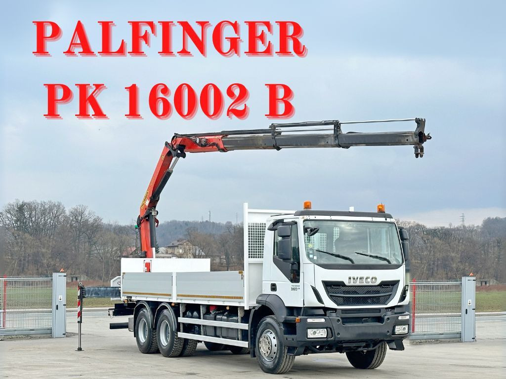 Iveco TRAKKER 360 * PRITSCHE 6,80* PK 16002 B+FUNK*6x4 - شاحنة كرين, شاحنات مسطحة: صورة 1 Iveco TRAKKER 360 * PRITSCHE 6,80* PK 16002 B+FUNK*6x4 - شاحنة كرين, شاحنات مسطحة: صورة 1