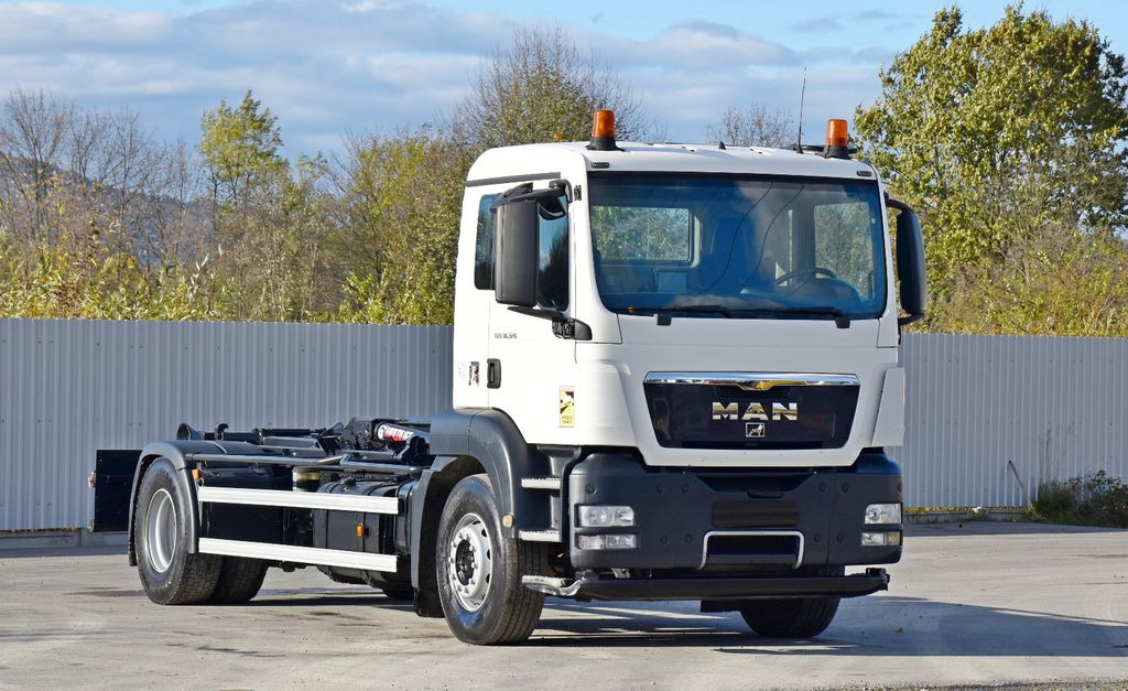 MAN TGS 18.320 Abrollkipper * Top Zustand! MAN TGS 18.320 Abrollkipper * Top Zustand! - شاحنة برافعة خطافية: صورة 2 MAN TGS 18.320 Abrollkipper * Top Zustand! MAN TGS 18.320 Abrollkipper * Top Zustand! - شاحنة برافعة خطافية: صورة 2