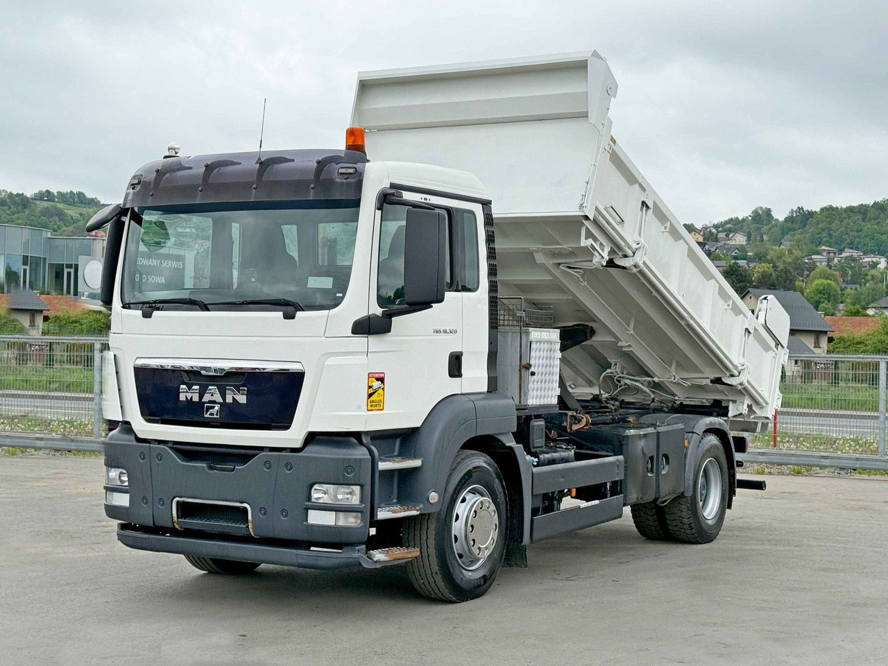 MAN TGS 18.320 * KIPPER 4,95m + BORDMATIC*TOPZUSTAND - شاحنة قلاب, شاحنة كرين: صورة 1 MAN TGS 18.320 * KIPPER 4,95m + BORDMATIC*TOPZUSTAND - شاحنة قلاب, شاحنة كرين: صورة 1