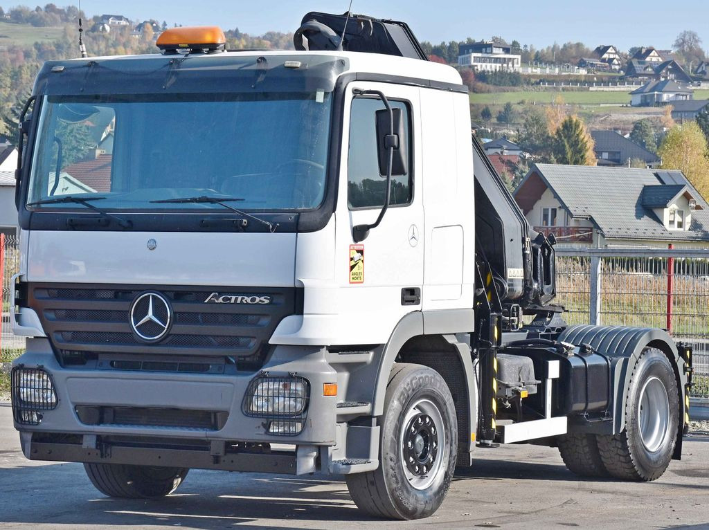 Mercedes-Benz ACTROS 1844 * Sattelzugmaschine *HIAB 330-5/FUNK - مقطورة السحب: صورة 3 Mercedes-Benz ACTROS 1844 * Sattelzugmaschine *HIAB 330-5/FUNK - مقطورة السحب: صورة 3