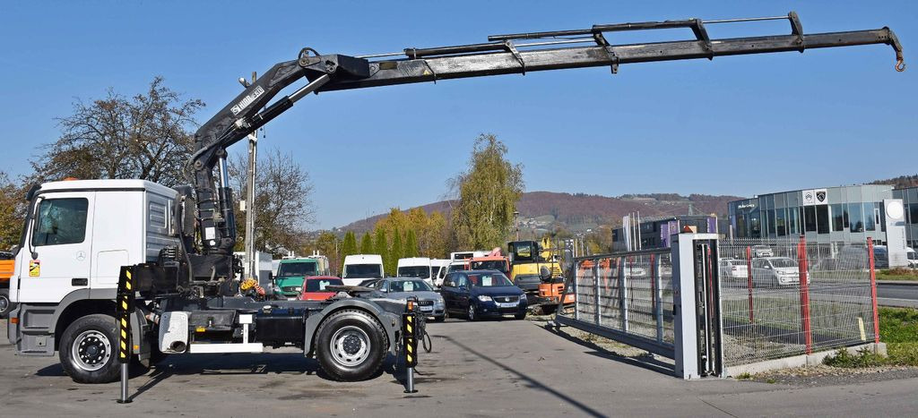 Mercedes-Benz ACTROS 1844 * Sattelzugmaschine *HIAB 330-5/FUNK - مقطورة السحب: صورة 5 Mercedes-Benz ACTROS 1844 * Sattelzugmaschine *HIAB 330-5/FUNK - مقطورة السحب: صورة 5