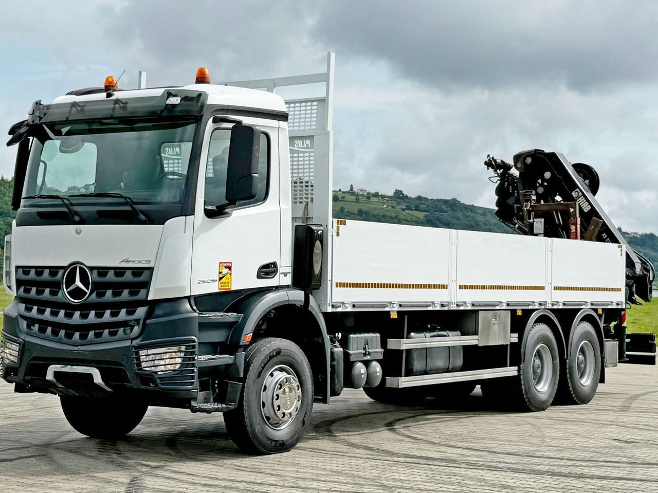 Mercedes-Benz ACTROS 2636 * HIAB 211 E-6 HIDUO/FUNK *6x4 - شاحنة كرين: صورة 4 Mercedes-Benz ACTROS 2636 * HIAB 211 E-6 HIDUO/FUNK *6x4 - شاحنة كرين: صورة 4
