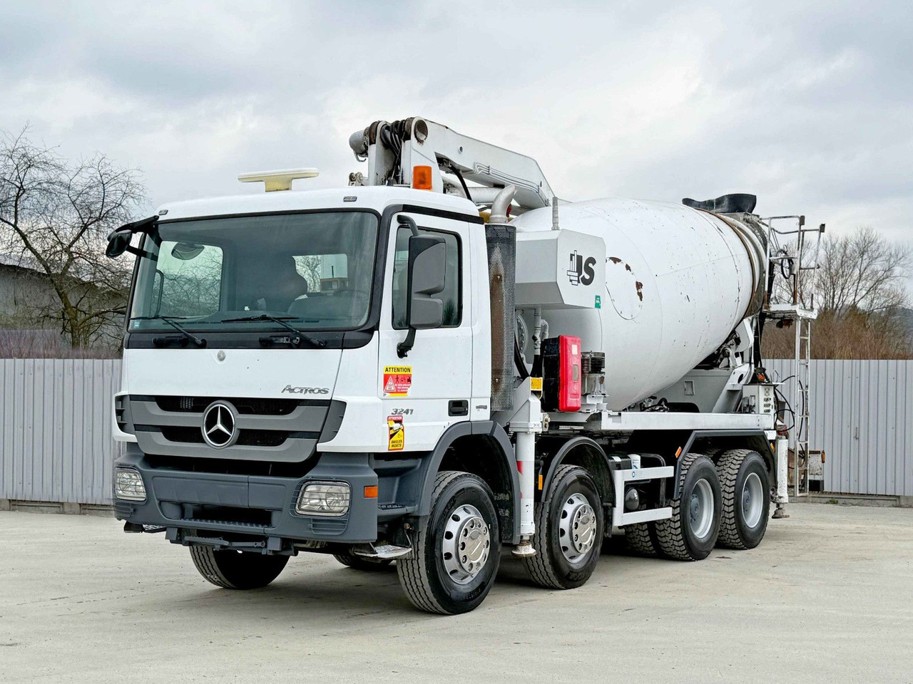 Mercedes-Benz ACTROS 3241 * Betonpumpe 24 m + FUNK / 8x4 - مضخة خرسانة: صورة 2 Mercedes-Benz ACTROS 3241 * Betonpumpe 24 m + FUNK / 8x4 - مضخة خرسانة: صورة 2