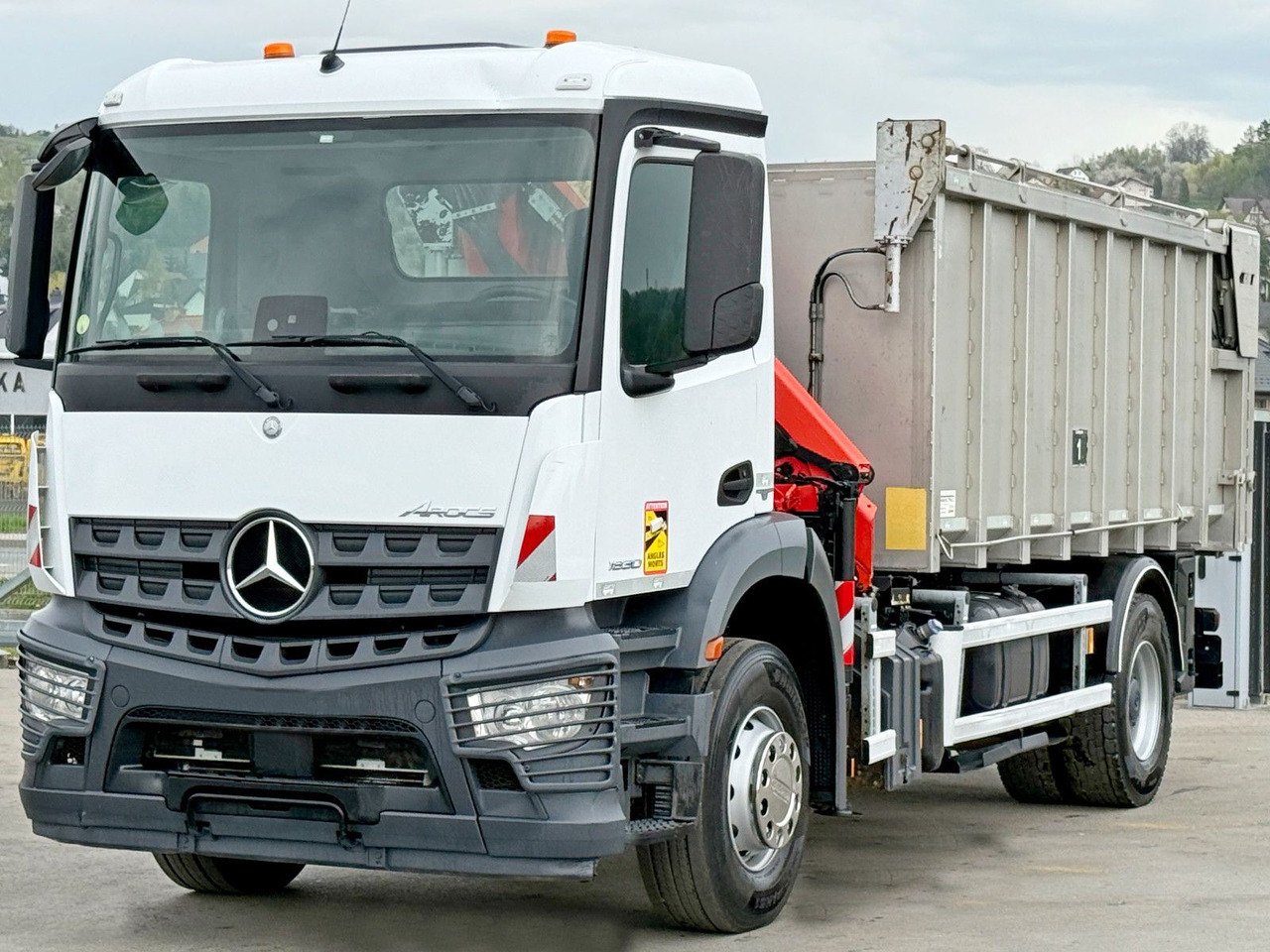 Mercedes-Benz AROCS 1830* KIPPER 5,00m * PK 7.501 SLD A + FUNK - شاحنة قلاب, شاحنة كرين: صورة 3 Mercedes-Benz AROCS 1830* KIPPER 5,00m * PK 7.501 SLD A + FUNK - شاحنة قلاب, شاحنة كرين: صورة 3