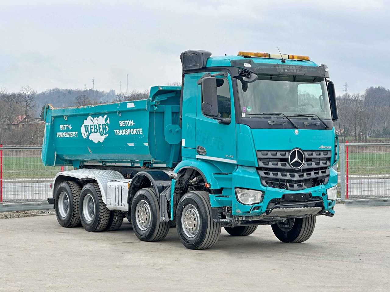 Mercedes-Benz AROCS 4142* KIPPER / 8x4 * TOPZUSTAND - شاحنة قلاب: صورة 1 Mercedes-Benz AROCS 4142* KIPPER / 8x4 * TOPZUSTAND - شاحنة قلاب: صورة 1