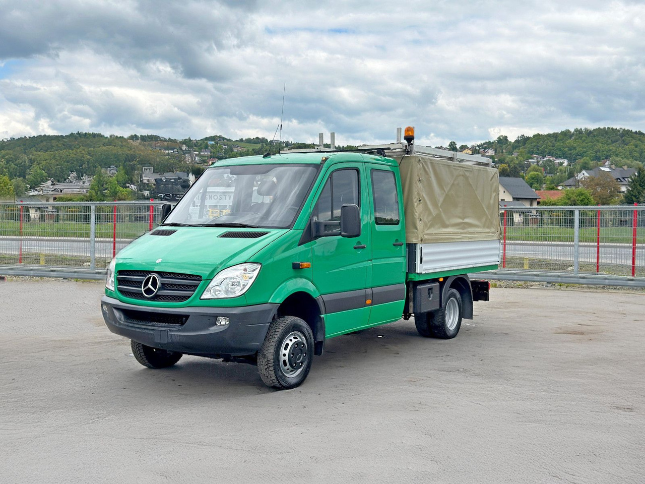 Mercedes-Benz Sprinter 516 CDI* Doppel Kabine! 4x4 *TOPZUSTAND - قلاب صغير: صورة 3 Mercedes-Benz Sprinter 516 CDI* Doppel Kabine! 4x4 *TOPZUSTAND - قلاب صغير: صورة 3