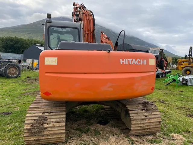 Hitachi Zaxis 130-1 - حفار زاحف: صورة 5 Hitachi Zaxis 130-1 - حفار زاحف: صورة 5