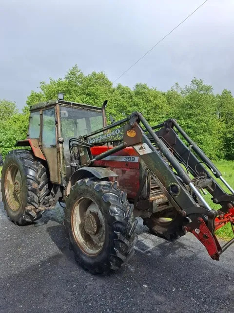 Massey Ferguson 399 c/w Loader - جرار: صورة 2 Massey Ferguson 399 c/w Loader - جرار: صورة 2