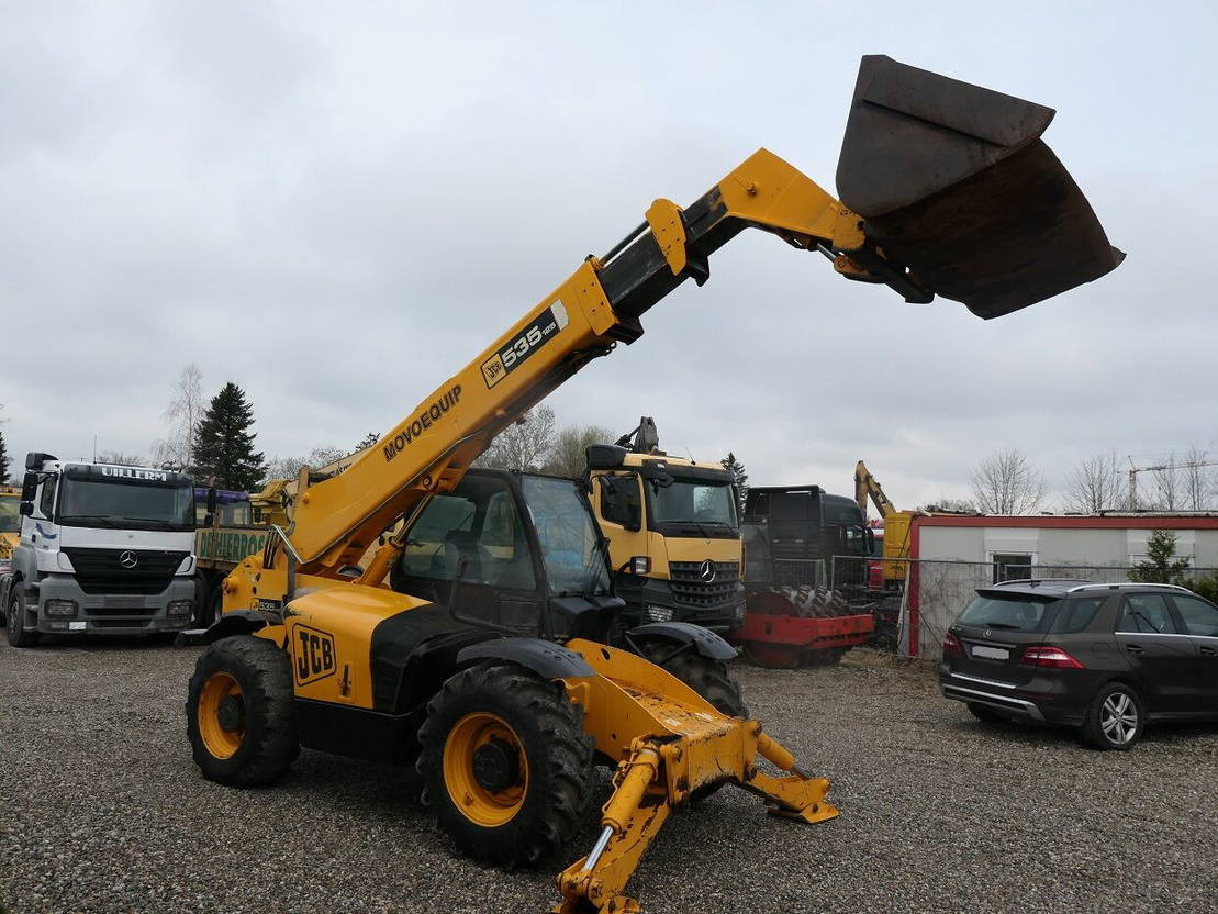 آلة رفع ونقل تلسكوبية JCB 535-125: صورة 16 آلة رفع ونقل تلسكوبية JCB 535-125: صورة 16