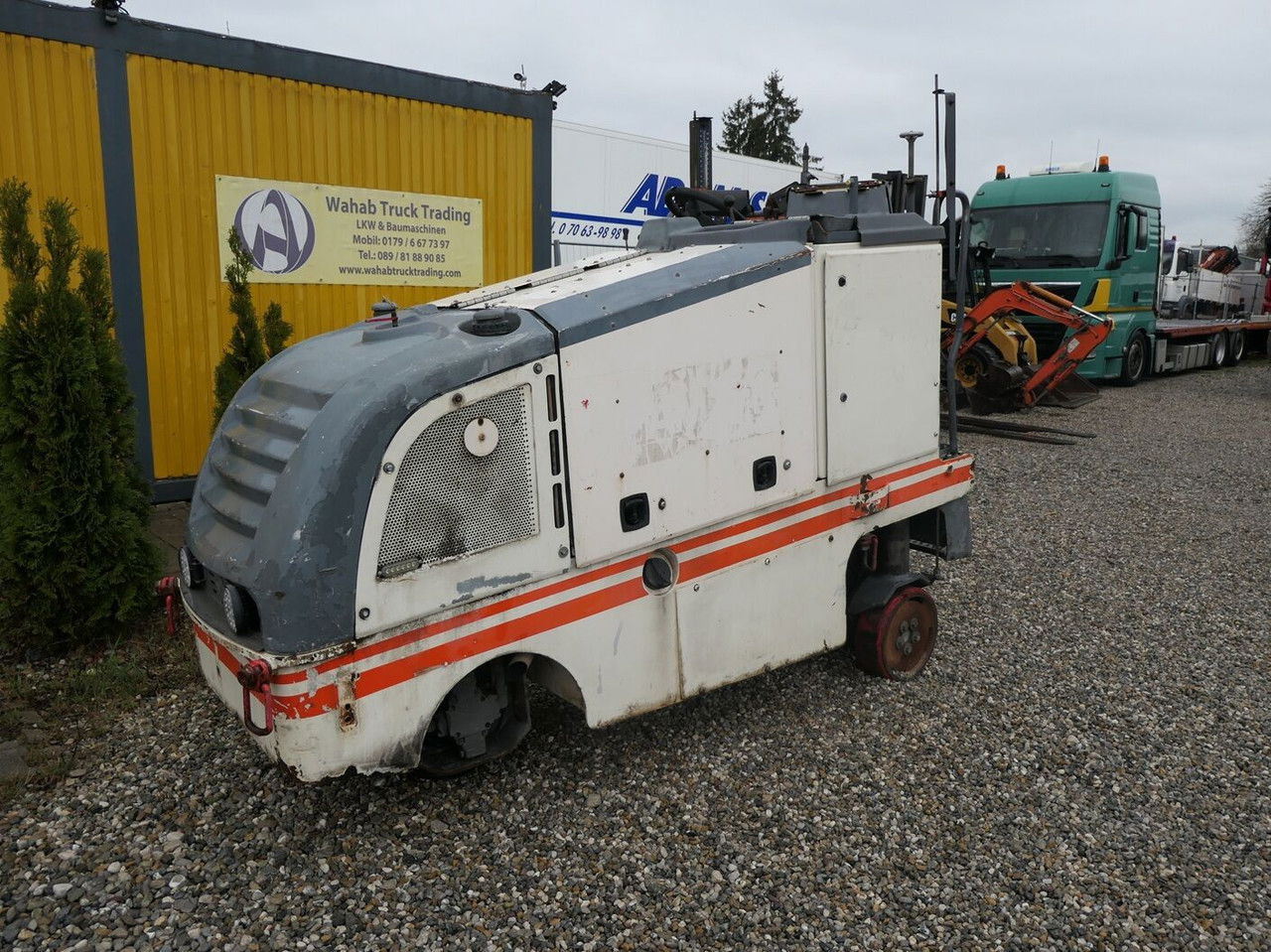 Wirtgen W 35 DC - ماكينة الكشط على البارد: صورة 1 Wirtgen W 35 DC - ماكينة الكشط على البارد: صورة 1