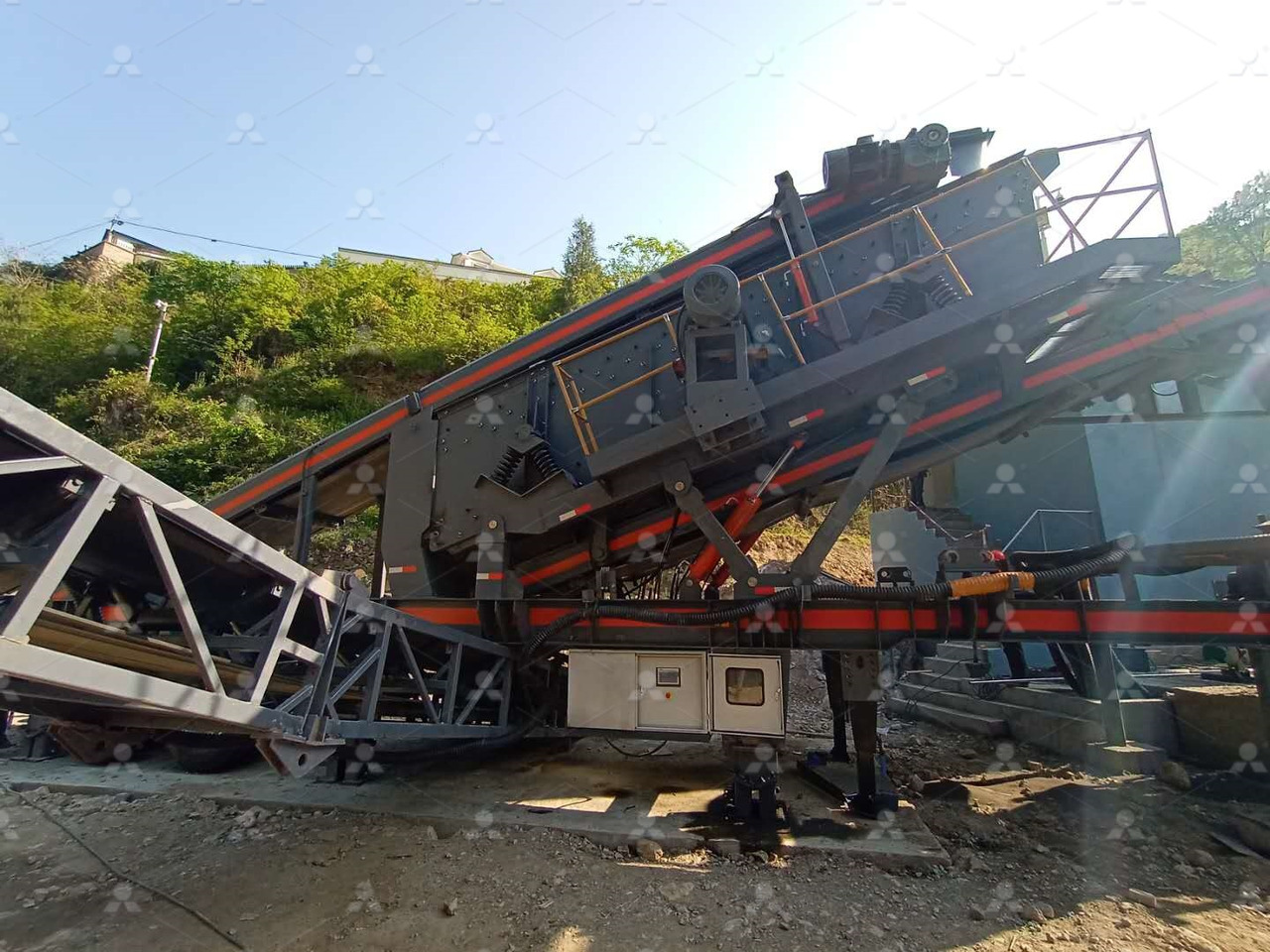 LIMING NK series mobile crusher - كسارة متحركه: صورة 4 LIMING NK series mobile crusher - كسارة متحركه: صورة 4