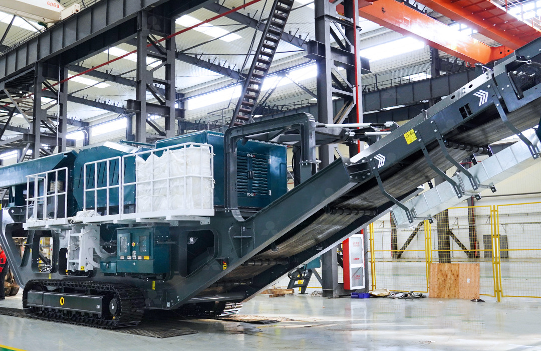 Liming Heavy Industry Tracked mobile crushing plant - كسارة متحركه: صورة 2 Liming Heavy Industry Tracked mobile crushing plant - كسارة متحركه: صورة 2