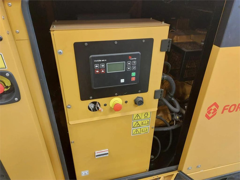 Cat DE33E0 - معدات المناولة: صورة 5 Cat DE33E0 - معدات المناولة: صورة 5