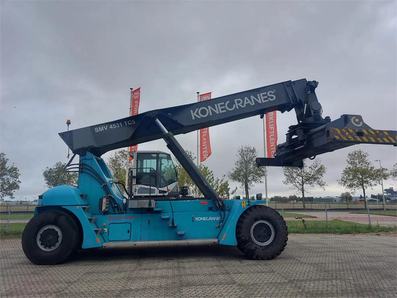 KONECRANES SMV 4531 TC5 - آلة حمل الحاويات في الأماكن الصغيرة: صورة 1 KONECRANES SMV 4531 TC5 - آلة حمل الحاويات في الأماكن الصغيرة: صورة 1