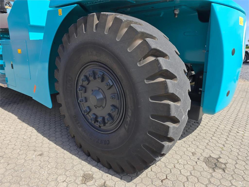 آلة حمل الحاويات في الأماكن الصغيرة KONECRANES SMV 4632 TC5: صورة 13 آلة حمل الحاويات في الأماكن الصغيرة KONECRANES SMV 4632 TC5: صورة 13