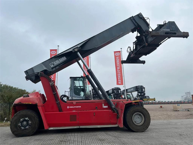 Kalmar DRG450-65S5 - آلة حمل الحاويات في الأماكن الصغيرة: صورة 1 Kalmar DRG450-65S5 - آلة حمل الحاويات في الأماكن الصغيرة: صورة 1