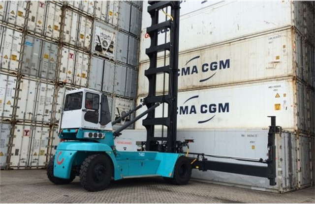 Kalmar DRG450-65S5 - آلة حمل الحاويات في الأماكن الصغيرة: صورة 1 Kalmar DRG450-65S5 - آلة حمل الحاويات في الأماكن الصغيرة: صورة 1