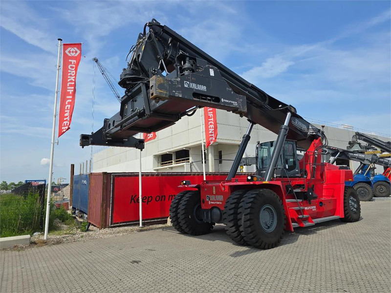 Kalmar DRG450-65S5 - آلة حمل الحاويات في الأماكن الصغيرة: صورة 4 Kalmar DRG450-65S5 - آلة حمل الحاويات في الأماكن الصغيرة: صورة 4