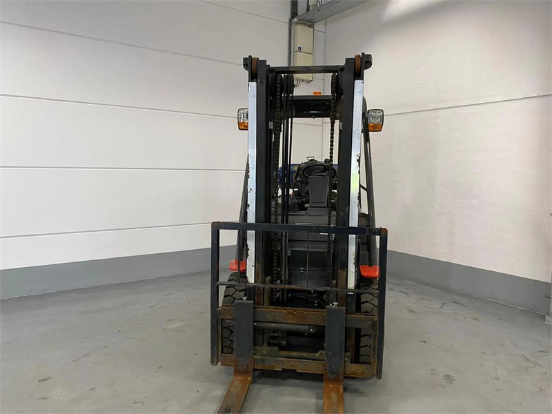 Manitou MI25G - رافعة شوكية تعمل بالغاز: صورة 4 Manitou MI25G - رافعة شوكية تعمل بالغاز: صورة 4