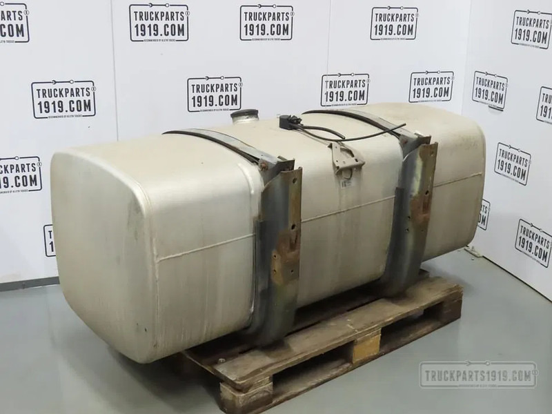 DAF 1681826 Brandstoftank + steunen 620L - خزان الوقود - شاحنة: صورة 2 DAF 1681826 Brandstoftank + steunen 620L - خزان الوقود - شاحنة: صورة 2