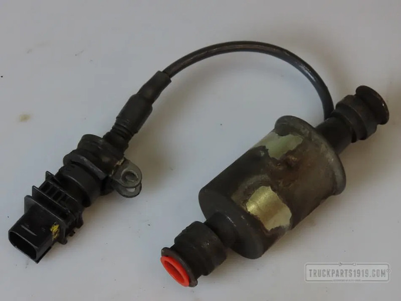 DAF 1943180 Brandstof overhevel pomp DAF - مضخة الوقود - شاحنة: صورة 1 DAF 1943180 Brandstof overhevel pomp DAF - مضخة الوقود - شاحنة: صورة 1