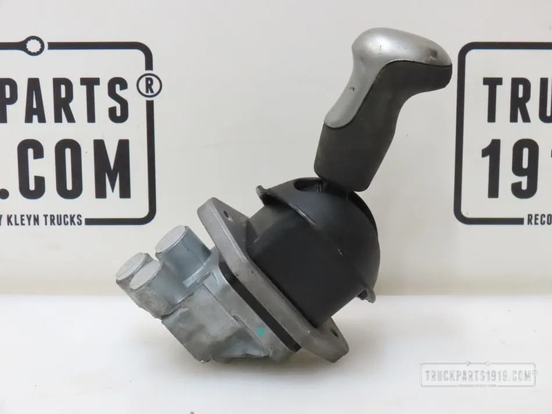 أجزاء الفرامل - شاحنة DAF 2231929 Handremventiel DAF: صورة 1