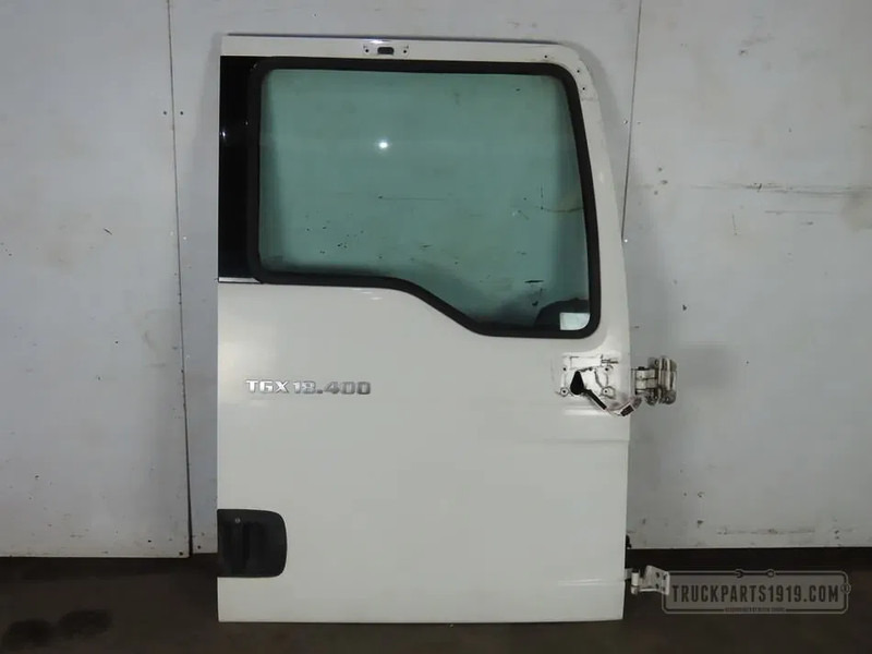 MAN 81.62600-4130 Portier Re.TGX - باب و قطع الغيار - شاحنة: صورة 1 MAN 81.62600-4130 Portier Re.TGX - باب و قطع الغيار - شاحنة: صورة 1