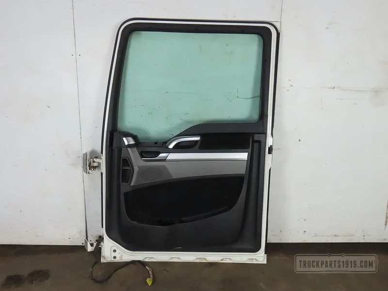 MAN 81.62600-4130 Portier Re.TGX - باب و قطع الغيار - شاحنة: صورة 2 MAN 81.62600-4130 Portier Re.TGX - باب و قطع الغيار - شاحنة: صورة 2