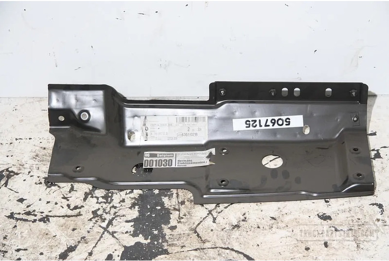 Mercedes-Benz A9416606331 MB Console - هيكل السيارة الخارجية - شاحنة: صورة 1 Mercedes-Benz A9416606331 MB Console - هيكل السيارة الخارجية - شاحنة: صورة 1