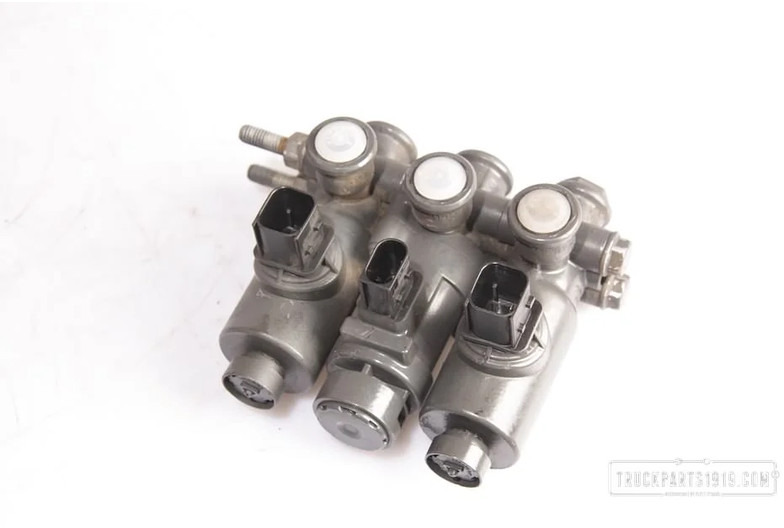 Mercedes-Benz Compressed Air System 3-2-Weg pneumatische klep - صمام - شاحنة: صورة 1 Mercedes-Benz Compressed Air System 3-2-Weg pneumatische klep - صمام - شاحنة: صورة 1