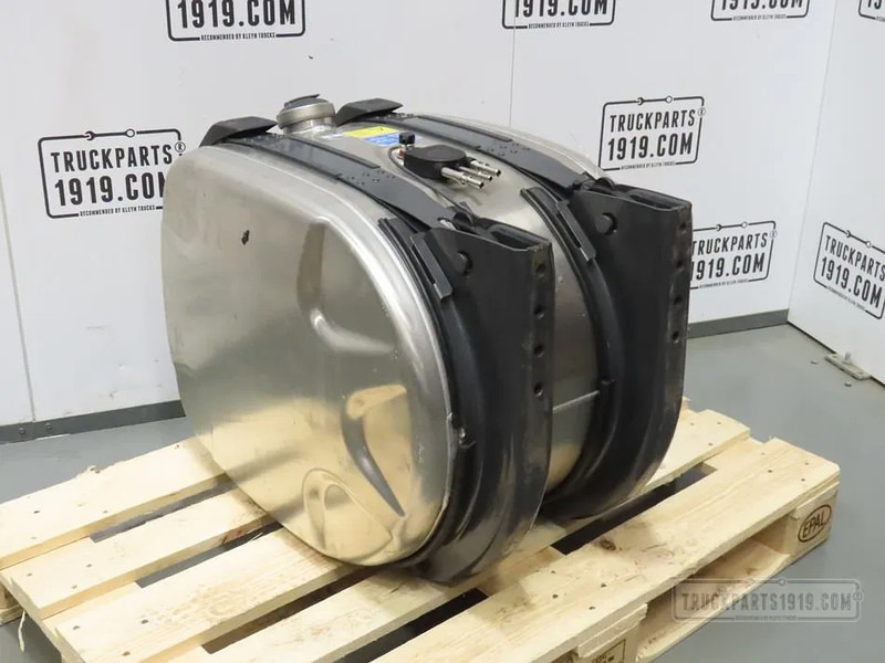 Scania 2713474 Brandstoftank + steunen 165L - خزان الوقود - شاحنة: صورة 2 Scania 2713474 Brandstoftank + steunen 165L - خزان الوقود - شاحنة: صورة 2