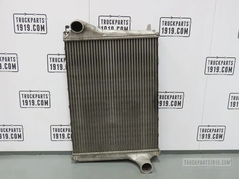 Volvo 22174108 | Interkoeler FM - مشعاع - شاحنة: صورة 1 Volvo 22174108 | Interkoeler FM - مشعاع - شاحنة: صورة 1