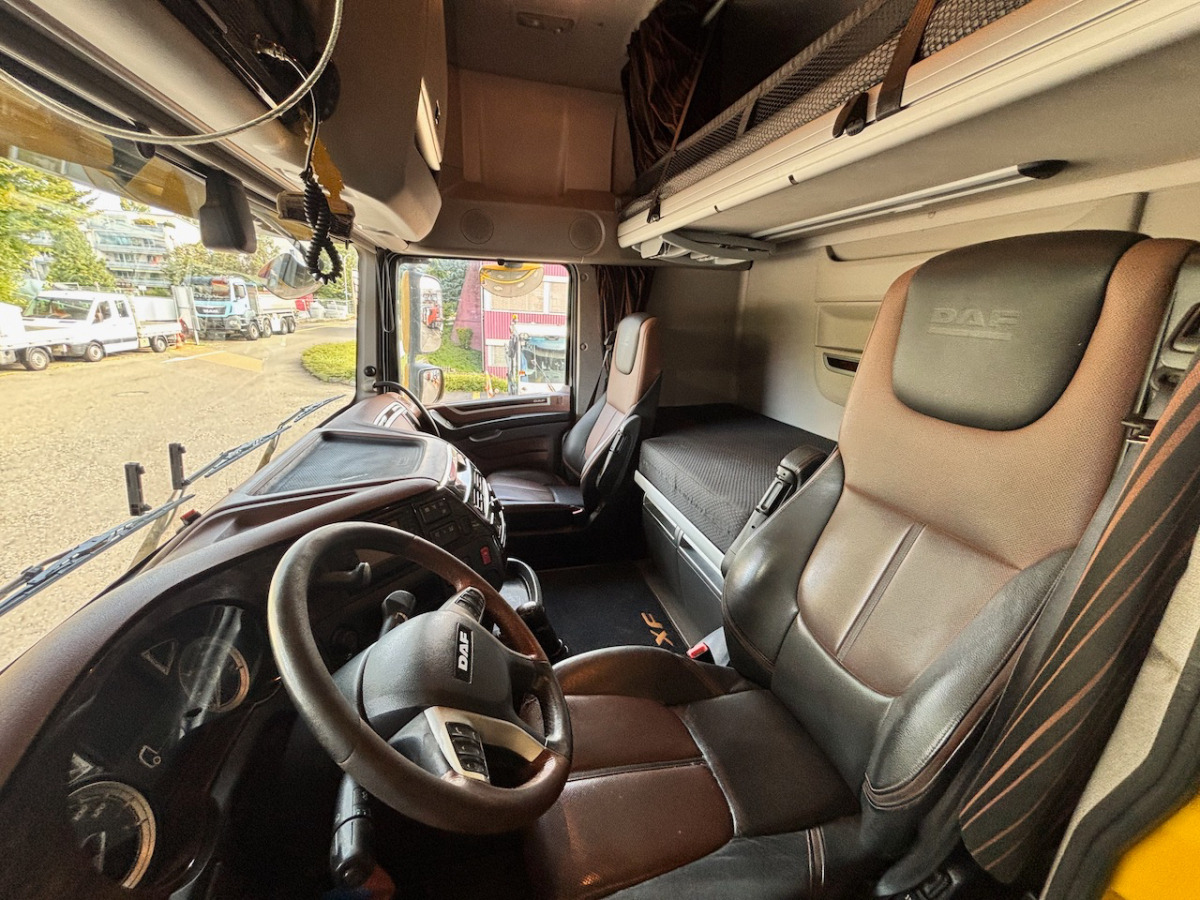 DAF FAN XF 530 LD 6x2 - شاحنة ذات ستائر جانبية: صورة 4 DAF FAN XF 530 LD 6x2 - شاحنة ذات ستائر جانبية: صورة 4