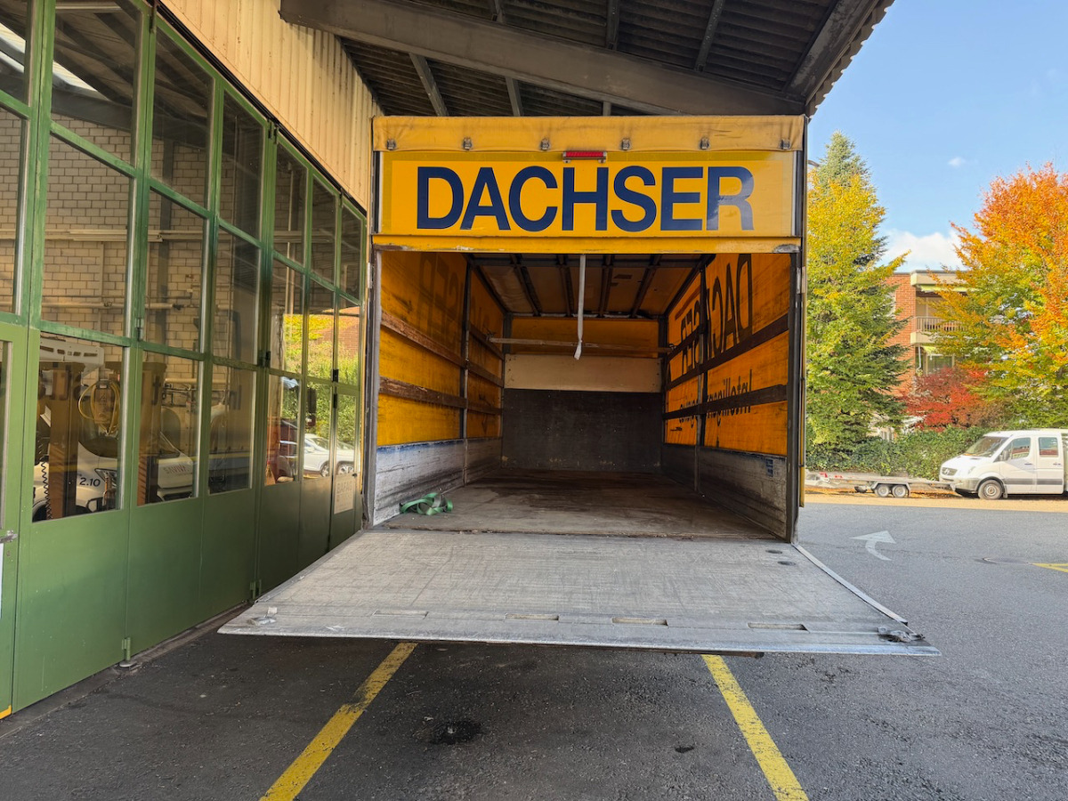 شاحنة ذات ستائر جانبية MERCEDES 1224 L: صورة 17