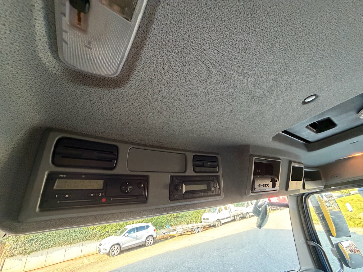 شاحنة ذات ستائر جانبية MERCEDES 1224 L: صورة 11