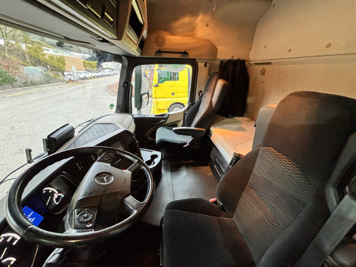 MERCEDES 2543 6x2 - ناقلة حاويات/ شاحنة حاويات: صورة 4 MERCEDES 2543 6x2 - ناقلة حاويات/ شاحنة حاويات: صورة 4