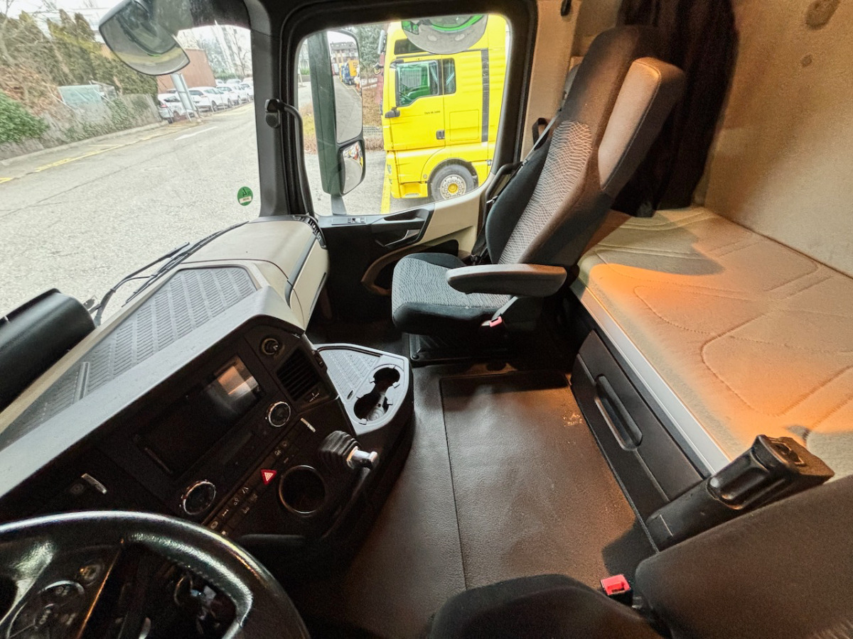 MERCEDES 2543 6x2 - ناقلة حاويات/ شاحنة حاويات: صورة 5 MERCEDES 2543 6x2 - ناقلة حاويات/ شاحنة حاويات: صورة 5