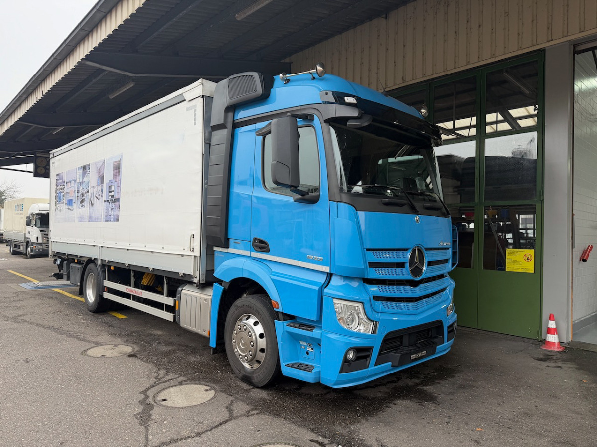 MERCEDES Mercedes Actros 1833L - شاحنة ذات ستائر جانبية: صورة 1 MERCEDES Mercedes Actros 1833L - شاحنة ذات ستائر جانبية: صورة 1