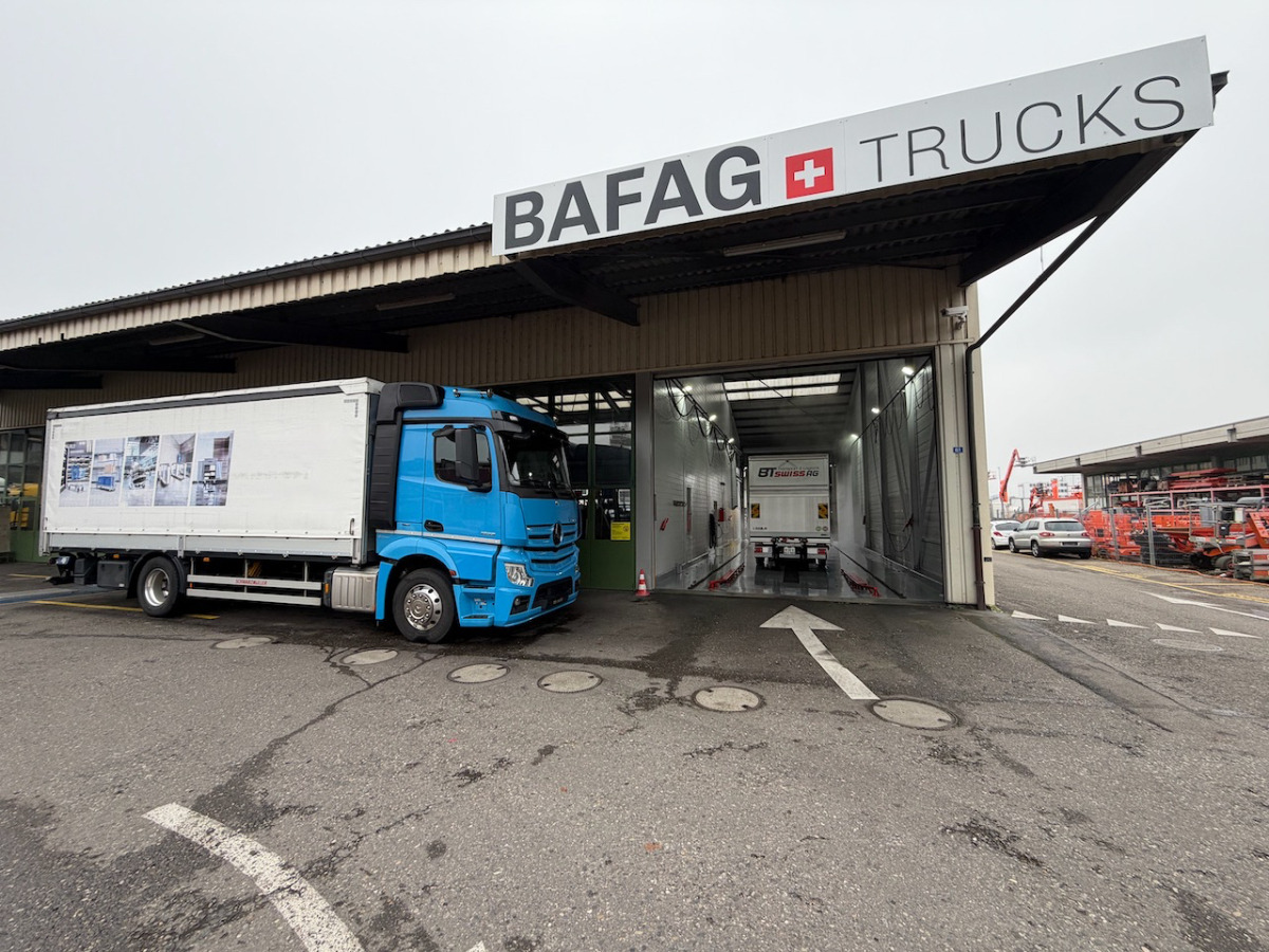 MERCEDES Mercedes Actros 1833L - شاحنة ذات ستائر جانبية: صورة 2 MERCEDES Mercedes Actros 1833L - شاحنة ذات ستائر جانبية: صورة 2