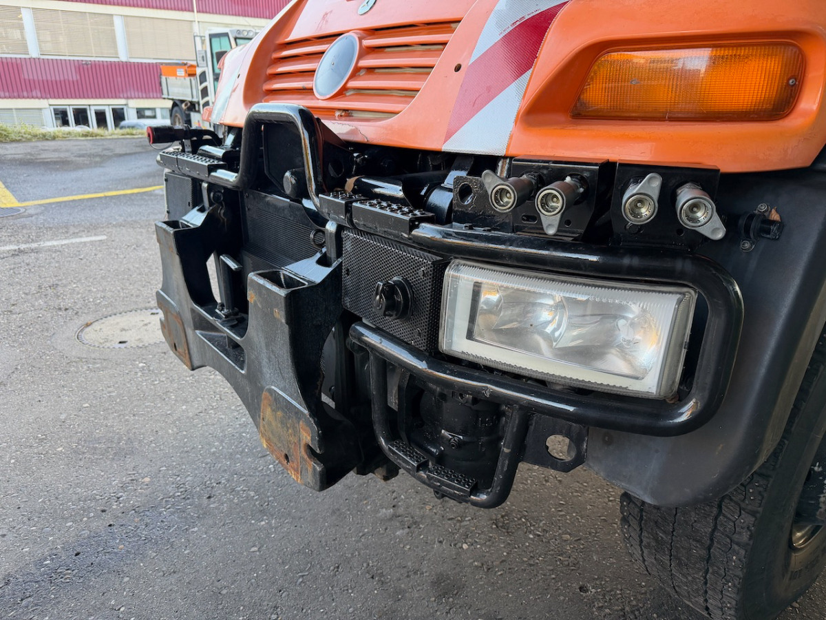 UNIMOG U400 - سيارة خدمات/ سيارة خاصة: صورة 4 UNIMOG U400 - سيارة خدمات/ سيارة خاصة: صورة 4