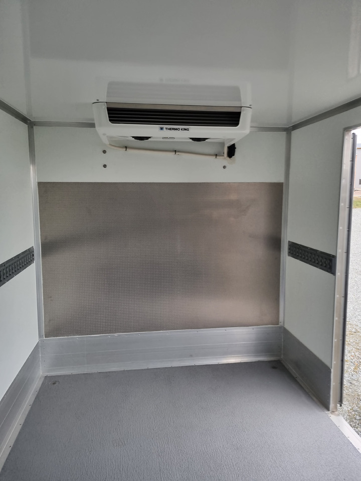 Renault Master Kühlkoffer O°/+20°C 230V Standkühlung - شاحنة توصيل مبردة: صورة 5 Renault Master Kühlkoffer O°/+20°C 230V Standkühlung - شاحنة توصيل مبردة: صورة 5