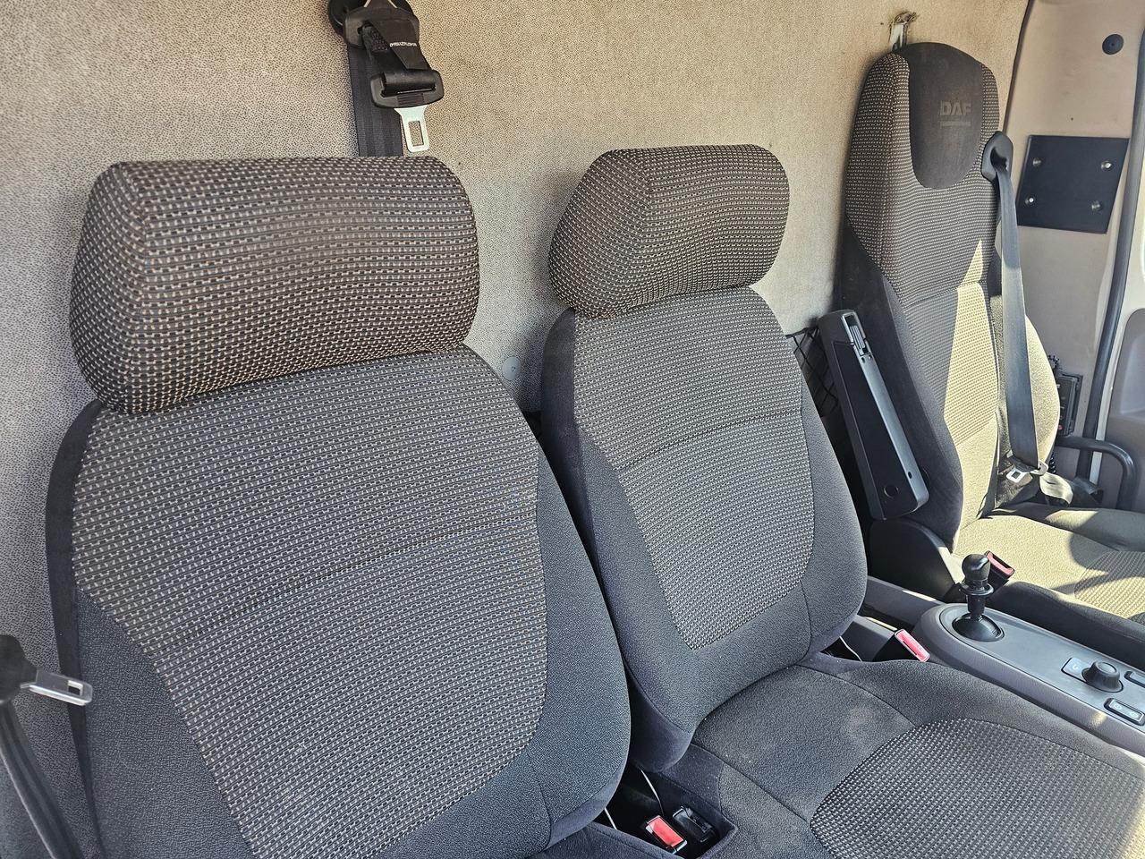 شاحنة لودر انزلاقي DAF LF 220 Euro 6: صورة 9 شاحنة لودر انزلاقي DAF LF 220 Euro 6: صورة 9