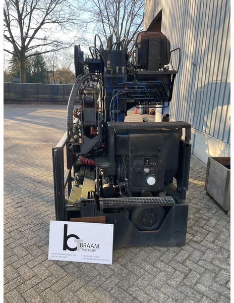 Hiab Hiad 220-F3 tot 9 meter uitschuifbaar. OOK NOG EEN KENIS KRAAN - ونش كرين: صورة 1 Hiab Hiad 220-F3 tot 9 meter uitschuifbaar. OOK NOG EEN KENIS KRAAN - ونش كرين: صورة 1