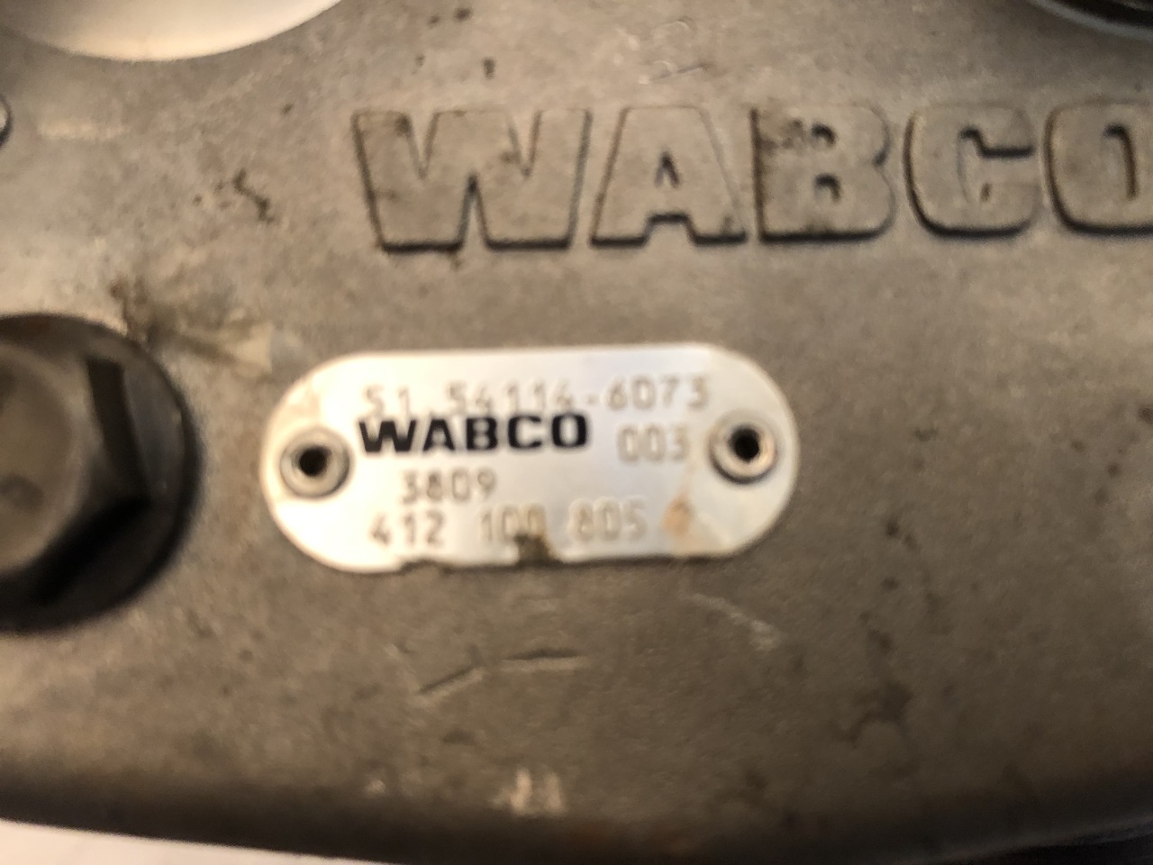 AIR COMPRESSOR MAN TGA - ضاغط مكابح الهواء: صورة 4 AIR COMPRESSOR MAN TGA - ضاغط مكابح الهواء: صورة 4