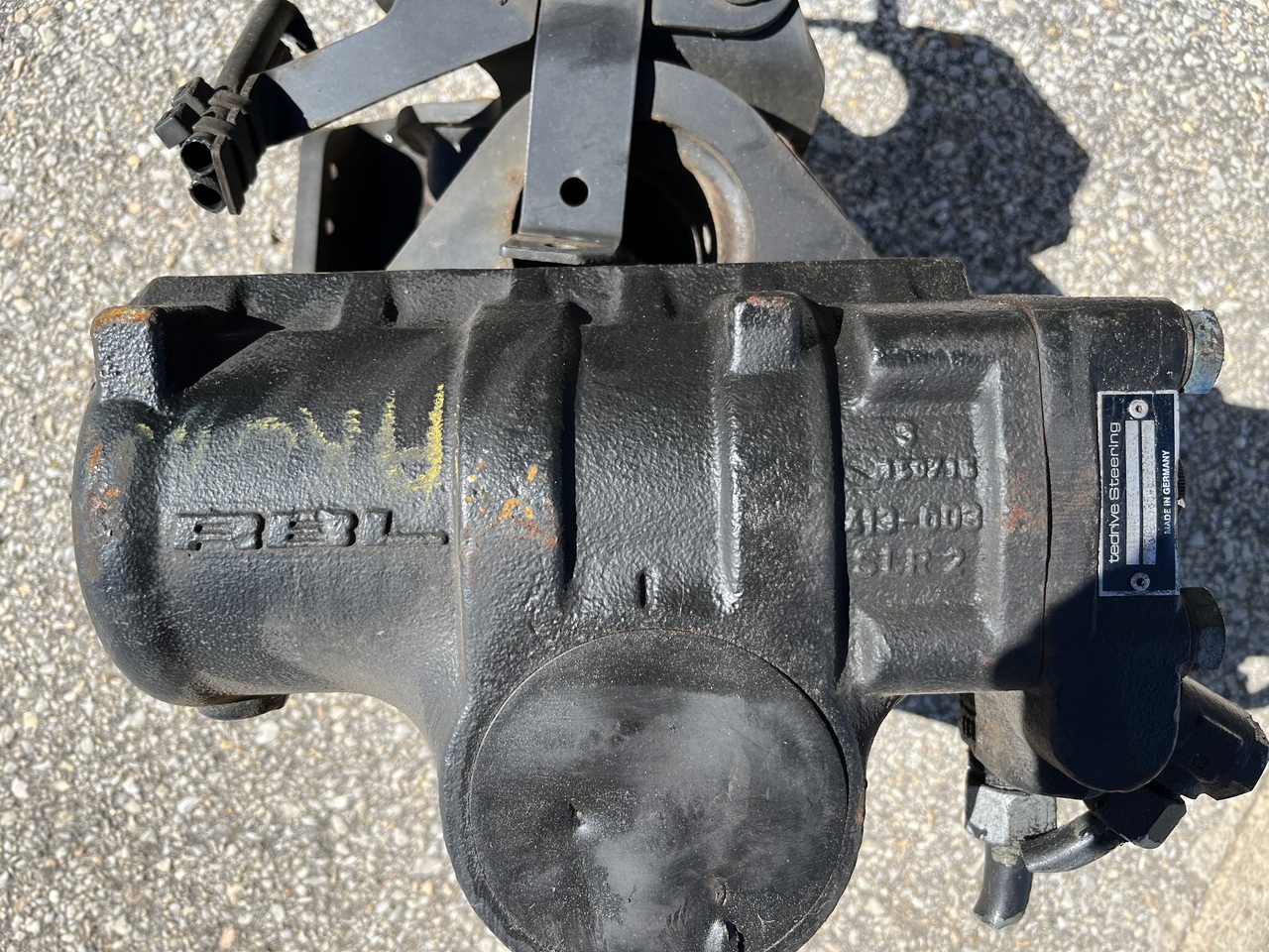STEERING GEAR RBL C300 MAN TGL - المقود - شاحنة: صورة 2 STEERING GEAR RBL C300 MAN TGL - المقود - شاحنة: صورة 2